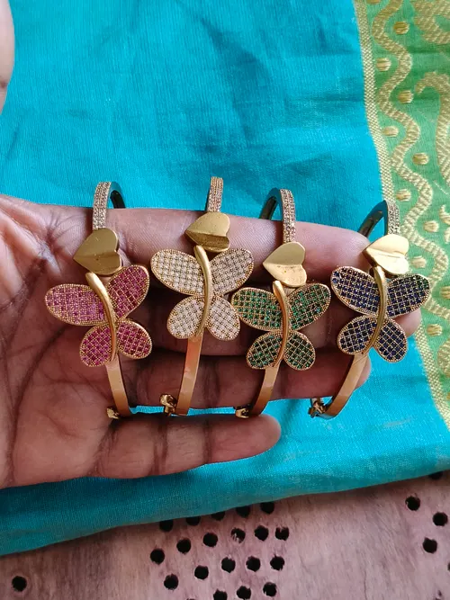  Butterfly Kadaa Bracelet-Lock type